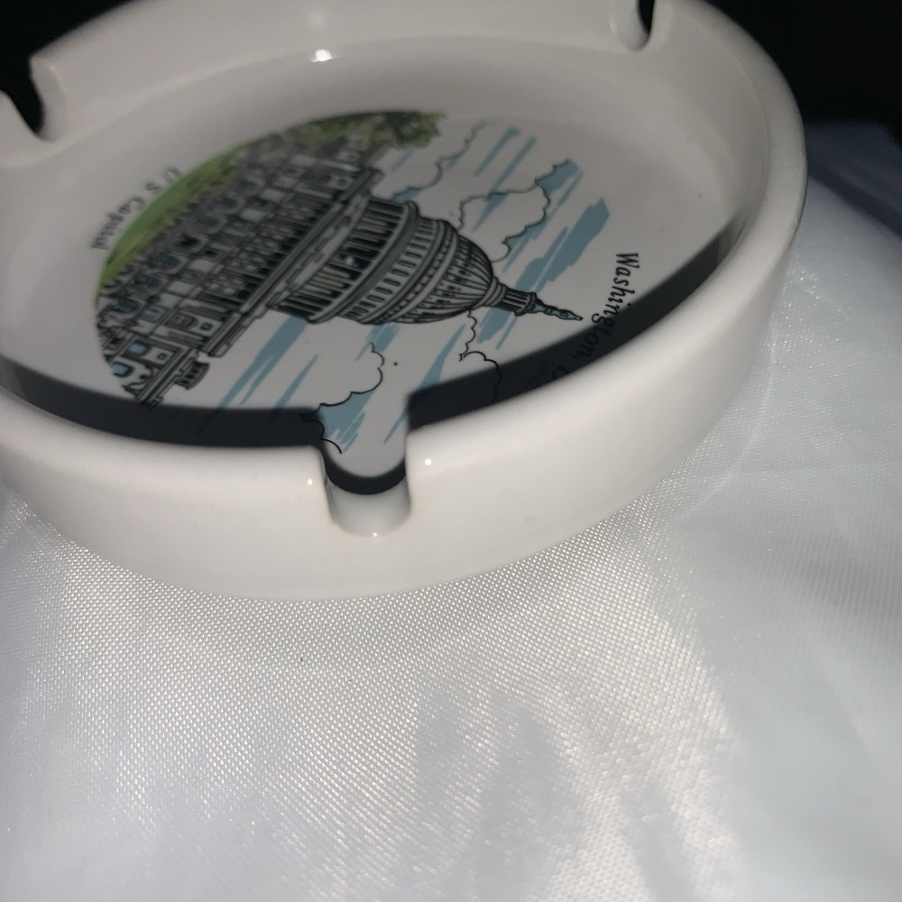US capital Washington DC Building Vintage Ceramic Ashtray - Picture 3 of 3